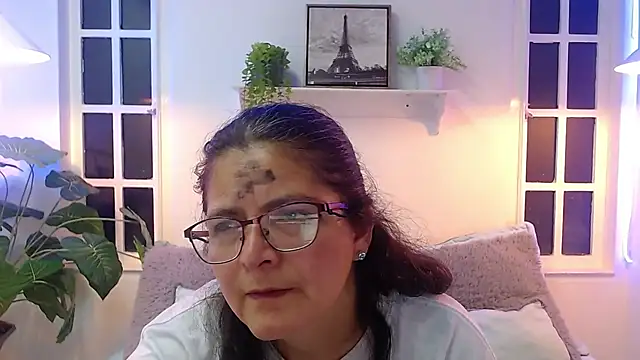 Snapshot of Linda_banks_ chatting on February 2026 01:24:02 AM Linda banks online show from February 2026 01:24:02 AM