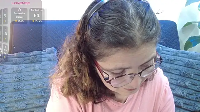 Snapshot of Linda_banks_ chatting on September 2025 01:45:01 AM Linda banks online show from September 2025 01:45:01 AM