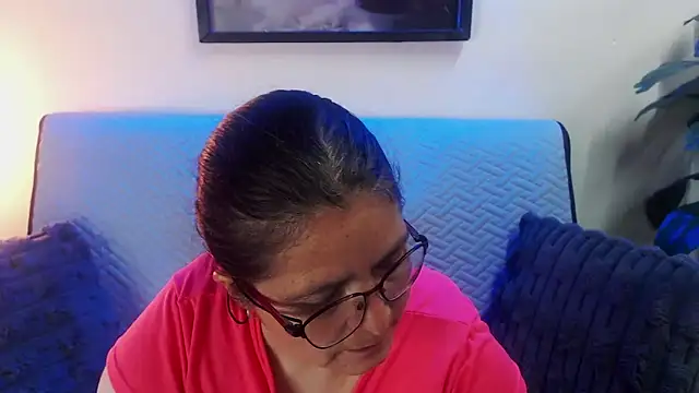 Linda banks  online show from November 2025 01:28:02 AM