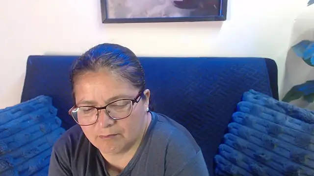 Snapshot of Linda_banks_ chatting on December 2025 02:03:02 AM Linda banks online show from December 2025 02:03:02 AM