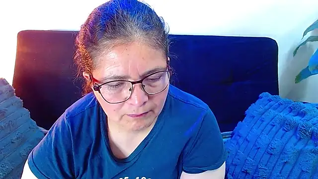 Snapshot of Linda_banks_ chatting on July 2026 02:12:02 AM Linda banks online show from July 2026 02:12:02 AM