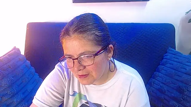 Linda banks  online show from November 2025 01:37:02 AM