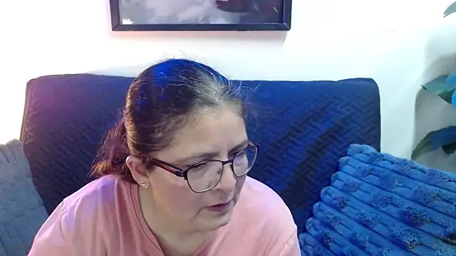 Snapshot of Linda_banks_ chatting on June 2026 01:54:01 AM Linda banks online show from June 2026 01:54:01 AM