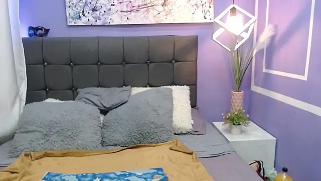 Linda banks  online show from April 2026 07:59:02 PM