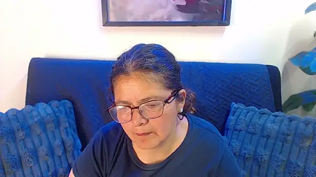 Snapshot of Linda_banks_ chatting on January 2026 01:33:01 AM Linda banks online show from January 2026 01:33:01 AM