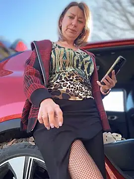 Milena-MilfaXXX online show from November 2025 06:06:02 AM