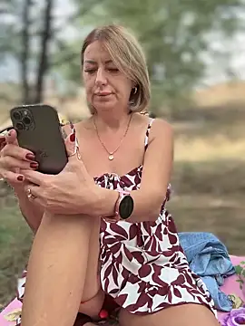 Milena-MilfaXXX online show from September 2025 04:11:02 AM