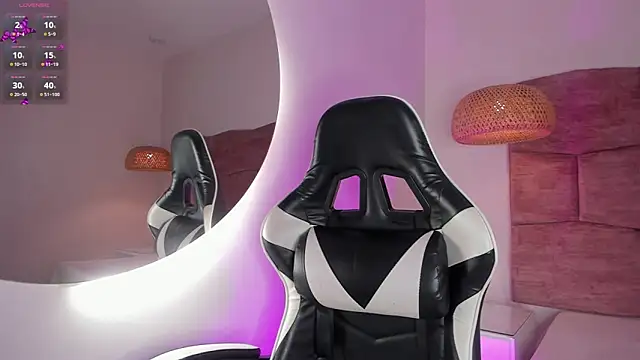 Snapshot of dani_velvet chatting on December 2025 03:07:01 AM dani velvet online show from December 2025 03:07:01 AM