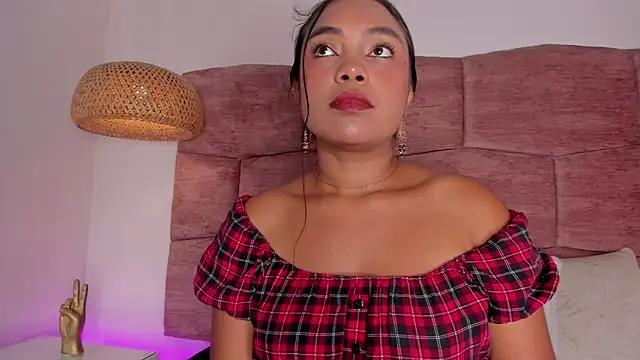 Snapshot of dani_velvet chatting on February 2026 02:54:01 AM dani velvet online show from February 2026 02:54:01 AM