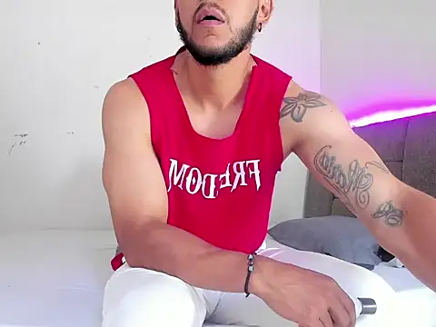 Snapshot of Edy_coltt chatting on September 2025 01:49:01 PM Edy coltt online show from September 2025 01:49:01 PM