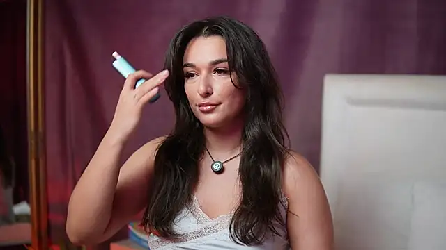 Snapshot of EmmaDallas chatting on July 2026 07:57:02 PM EmmaDallas online show from July 2026 07:57:02 PM