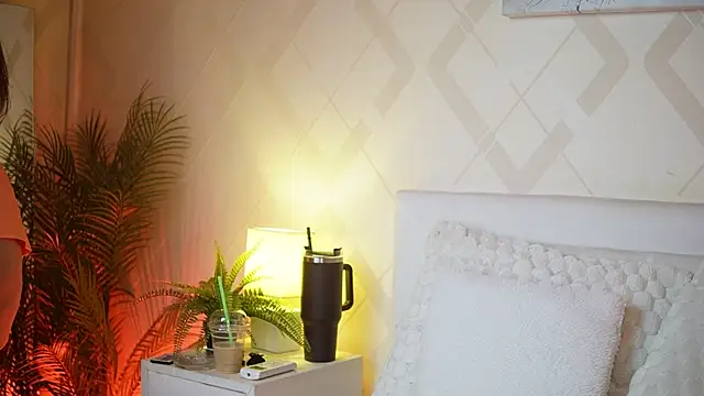 EmmaDallas online show from April 2026 06:47:02 PM