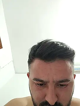 Snapshot of Aliyeni1 chatting on November 2025 01:45:02 PM Aliyeni1 online show from November 2025 01:45:02 PM