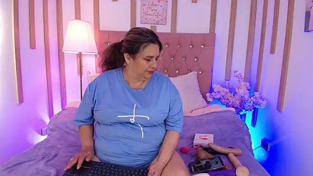 bonny wild online show from March 2026 08:42:02 PM