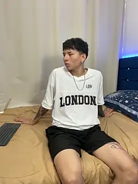 Tatiiana n Damiian online show from November 2025 02:44:02 PM