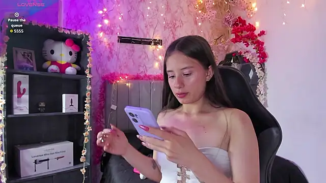 Scarlett21   online show from February 2026 09:17:01 PM