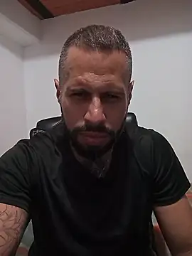 Matheus Blaze online show from November 2025 02:01:02 AM