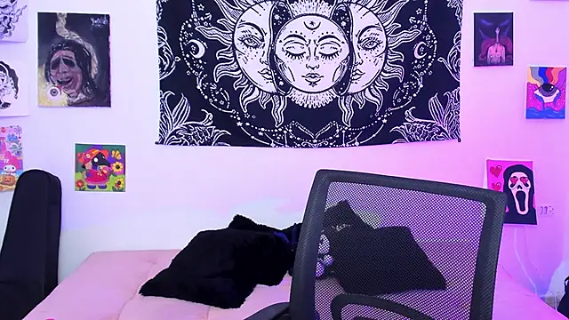 Rose 72 online show from June 2026 07:18:02 PM