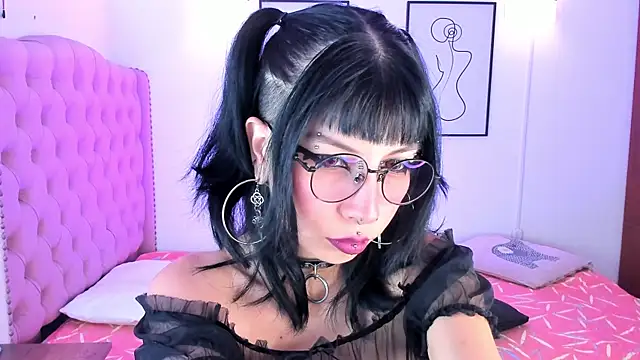 Rose 72 online show from September 2025 08:13:01 PM