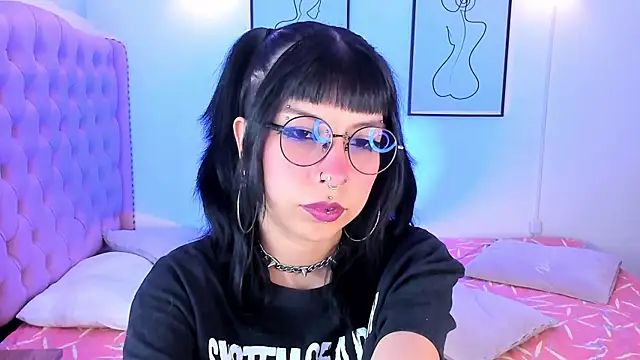 Rose 72 online show from September 2025 07:21:02 PM