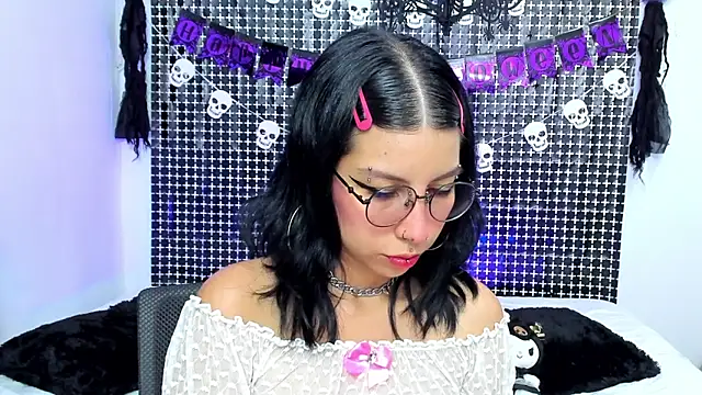 Rose 72 online show from October 2025 10:21:01 PM