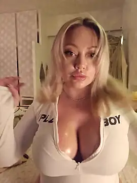 misstitmouseofficial online show from December 2025 06:14:02 PM