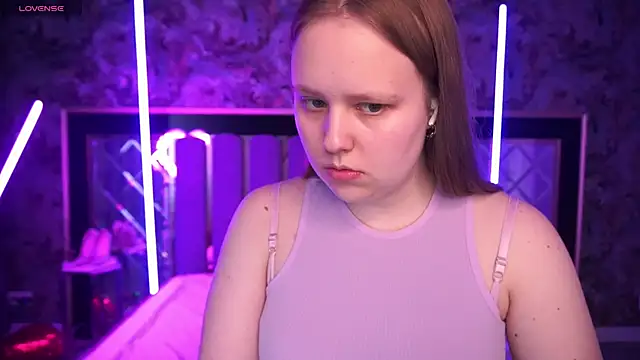 CrystallPaws online show from April 2026 05:53:02 AM