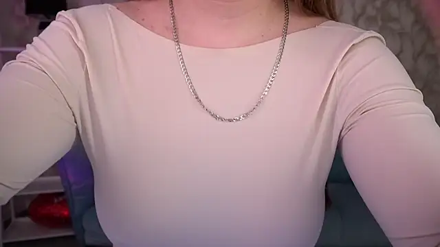 CrystallPaws online show from April 2026 05:47:01 AM
