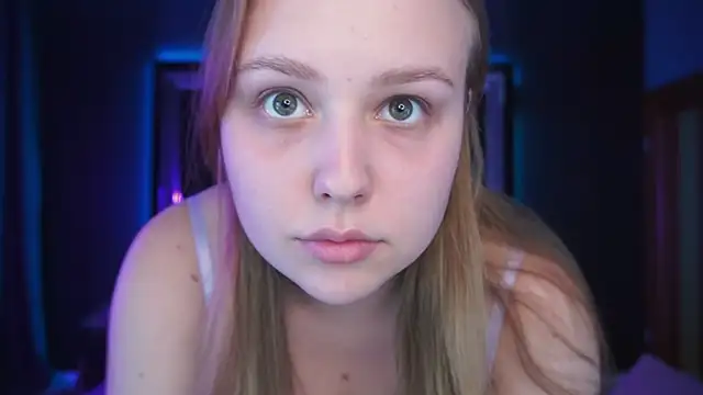 CrystallPaws online show from September 2025 07:09:01 PM