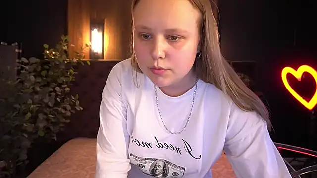 CrystallPaws online show from May 2026 05:49:01 AM