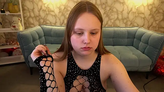 CrystallPaws online show from March 2026 06:41:01 AM