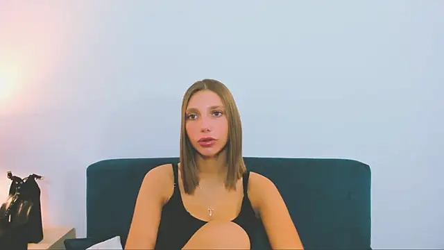 EmmaGorgeous online show from December 2025 07:03:02 PM