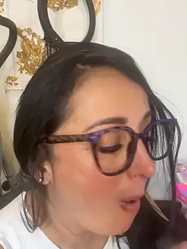 hotadhara01 online show from November 2025 04:45:02 PM