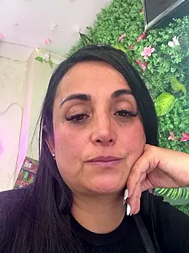 hotadhara01 online show from January 2026 05:27:02 PM