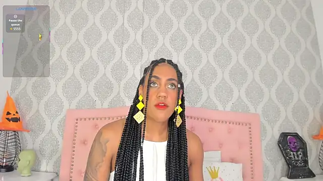 OnlyGia online show from October 2025 07:44:02 PM