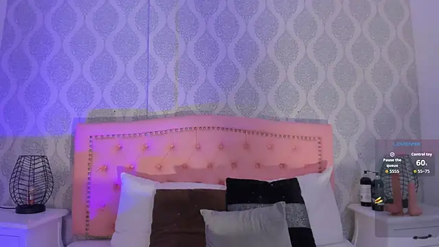 OnlyGia online show from October 2025 08:43:01 PM
