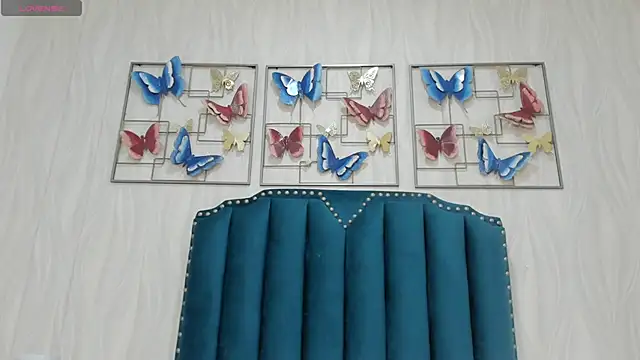 OnlyGia online show from December 2025 07:48:02 PM