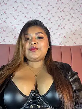 Snapshot of Hela_Collins chatting on October 2025 11:06:01 PM Hela Collins online show from October 2025 11:06:01 PM