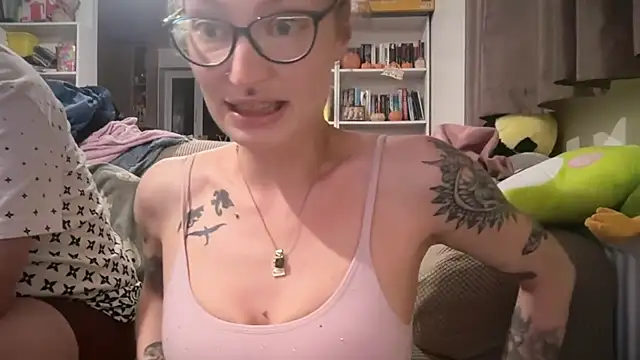 harleyblair online show from July 2026 09:32:01 PM