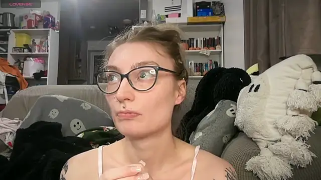 harleyblair online show from March 2026 09:26:02 PM