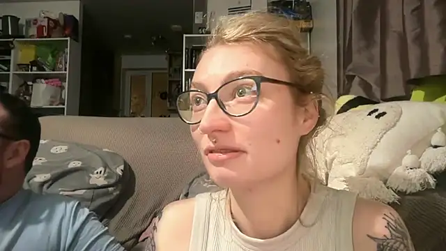 harleyblair online show from May 2026 10:07:02 PM