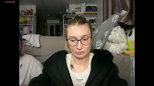 harleyblair online show from March 2026 11:12:02 PM