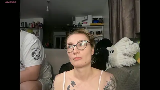 harleyblair online show from March 2026 10:41:01 PM