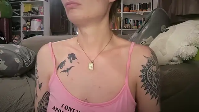 harleyblair online show from May 2026 10:08:01 PM