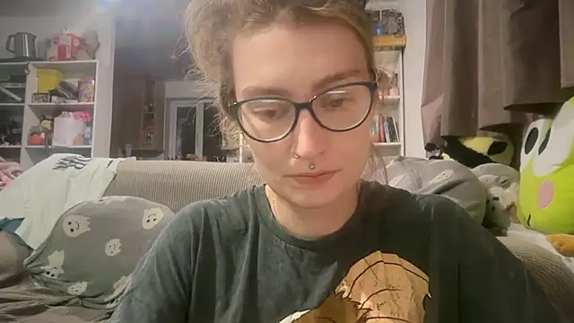 harleyblair online show from July 2026 10:02:02 PM
