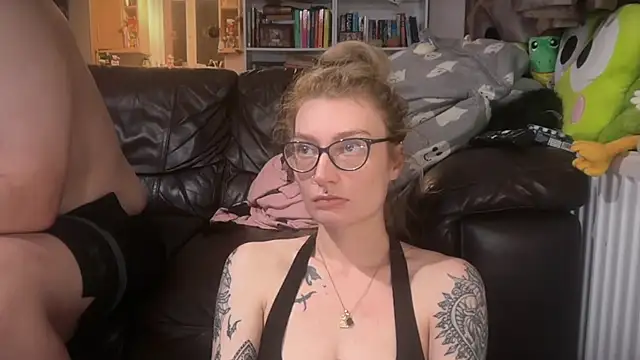 harleyblair online show from July 2026 10:11:02 PM