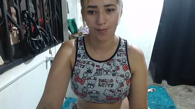 annie clark2 online show from October 2025 09:47:01 PM