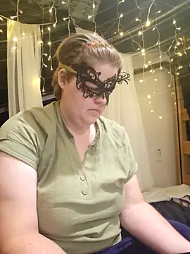 Snapshot of VeiledMuse chatting on September 2025 12:16:01 AM VeiledMuse online show from September 2025 12:16:01 AM