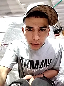 Tussi-amor online show from September 2025 11:09:02 AM