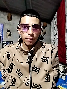 Tussi-amor online show from September 2025 03:40:02 AM